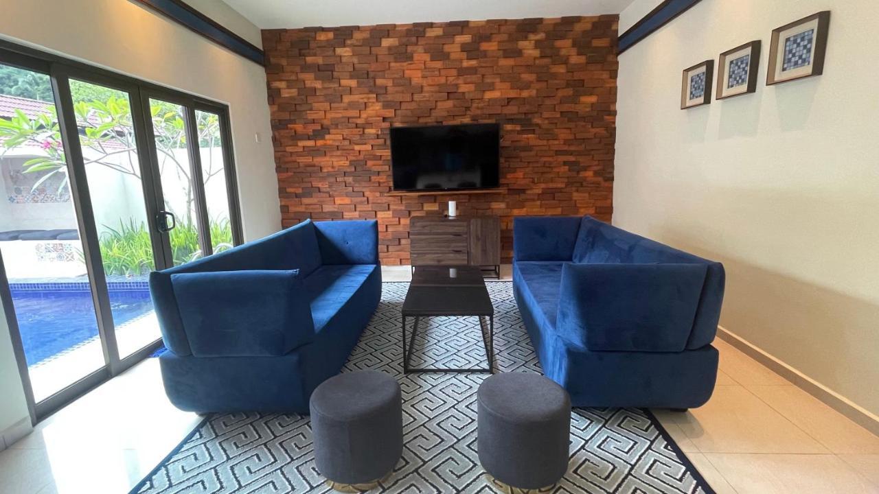 Charis Pool Villa 2 - 3 Bedroom With Private Pool بينتونغ المظهر الخارجي الصورة